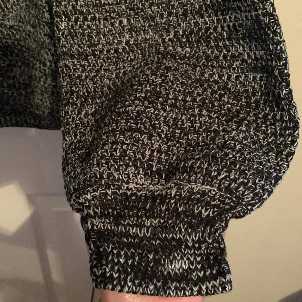Cozy knit turtleneck sweater - Picture 5 of 6